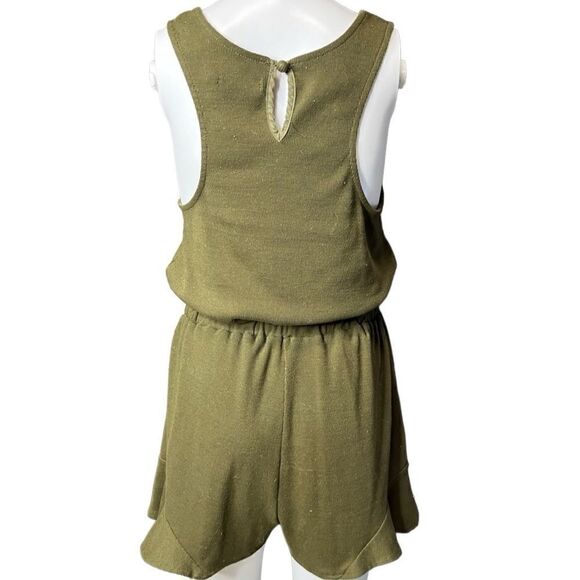 Mika & Gala Ribbed Knit Ruffle Romper Green Size Medium - Picture 2 of 2